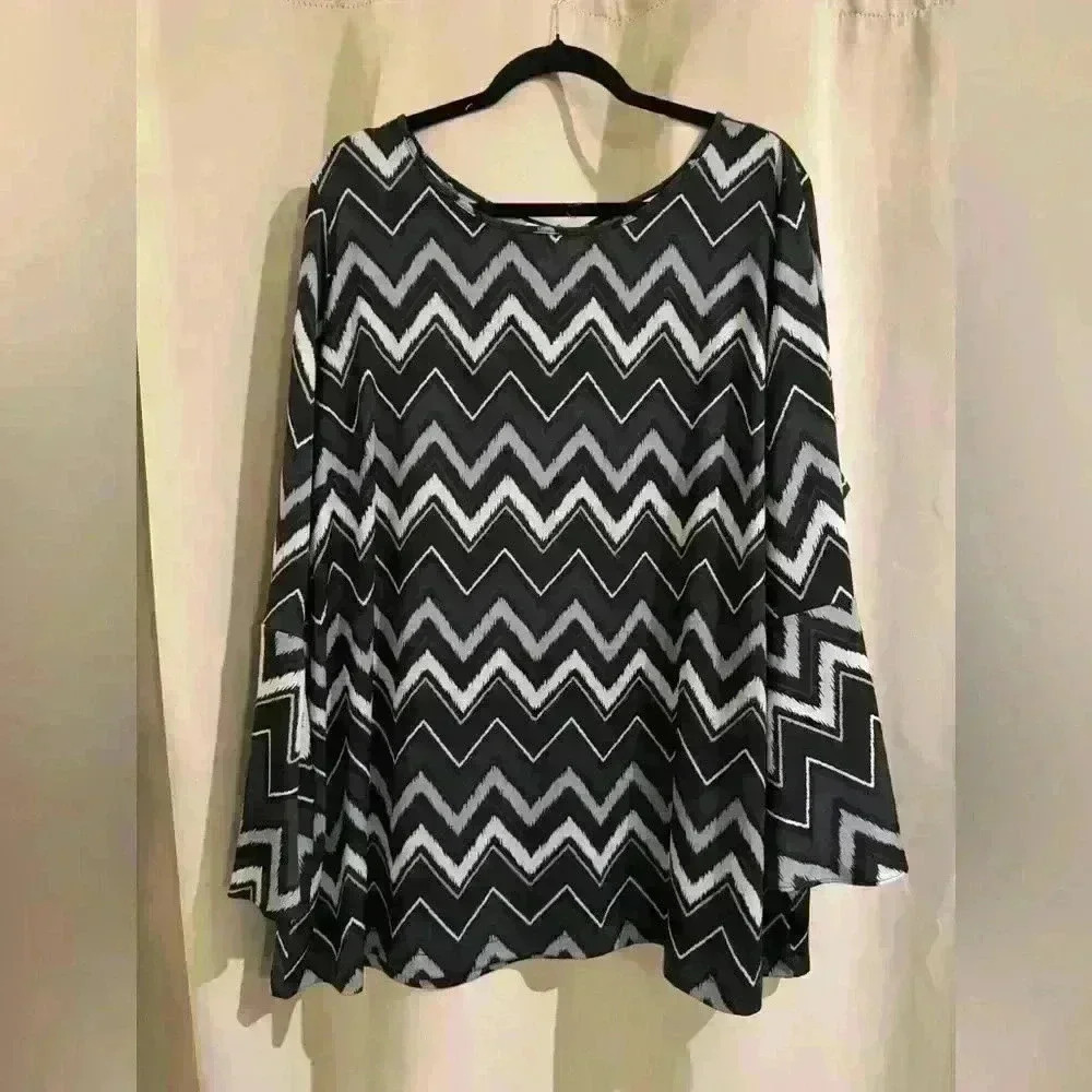 Women’s ECI Long Sleeve  blouse